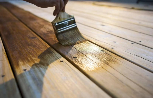 Фото - Огнезащитная обработка деревянных конструкций: разновидности пропиток и их свойства, правила нанесения, требования